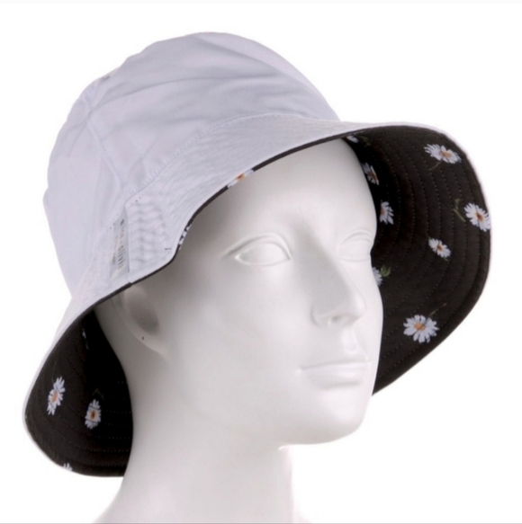 Alice + Olivia Reversible Bucket Hat